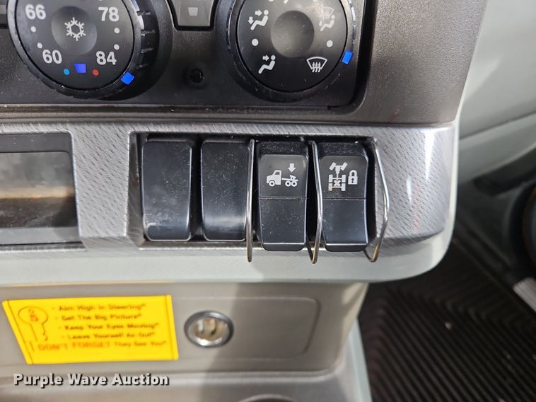 image for item NZ9146 2019 Kenworth  T680 semi truck