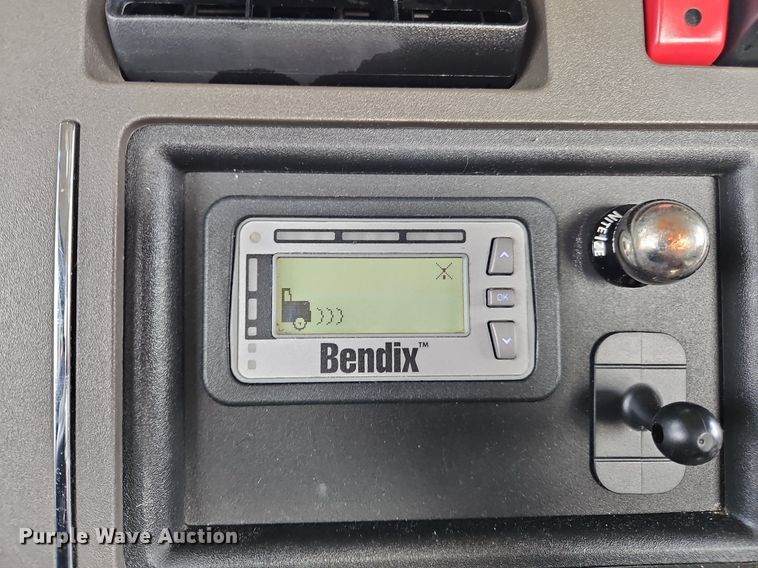 image for item NZ9146 2019 Kenworth  T680 semi truck