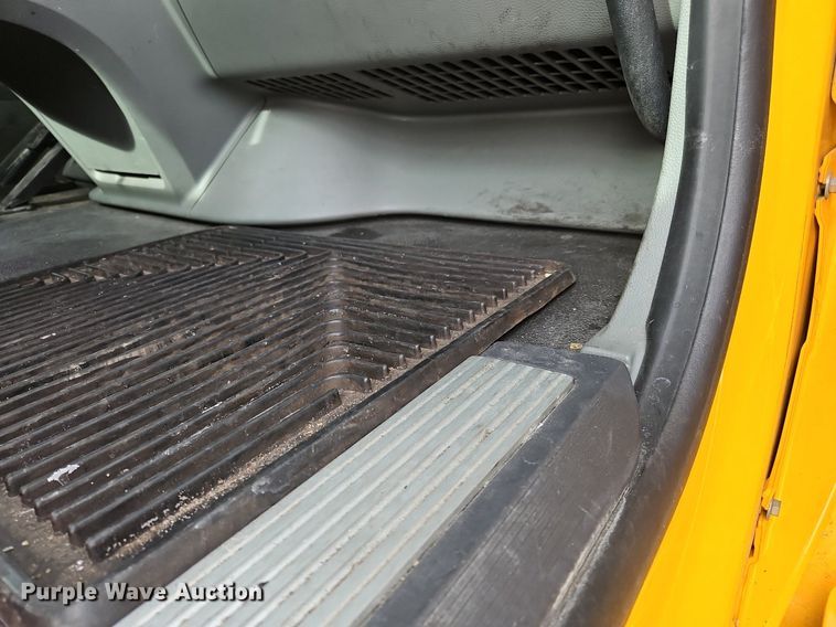 image for item NZ9146 2019 Kenworth  T680 semi truck