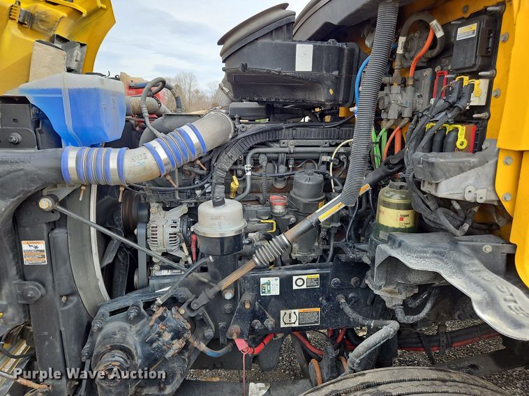 image for item NZ9146 2019 Kenworth  T680 semi truck