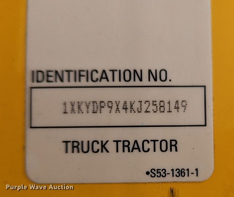 image for item NZ9146 2019 Kenworth  T680 semi truck