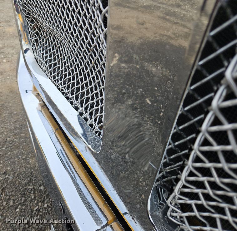 image for item NZ9147 2020 Kenworth  T680 semi truck