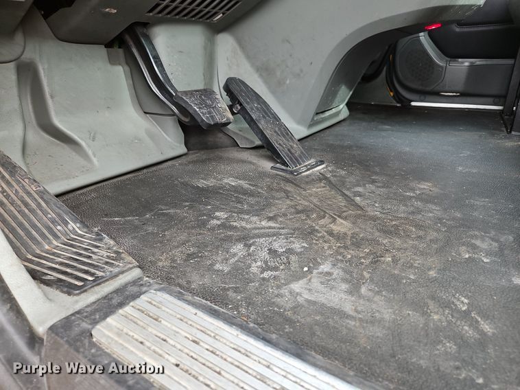 image for item NZ9147 2020 Kenworth  T680 semi truck