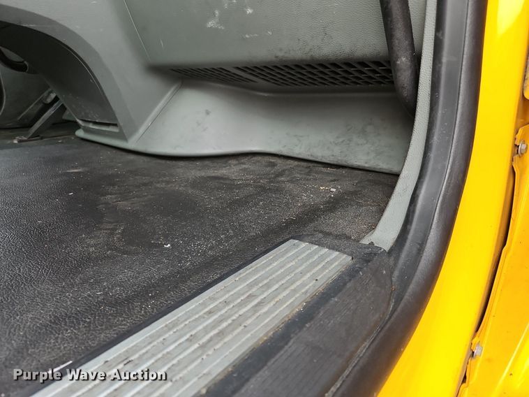 image for item NZ9147 2020 Kenworth  T680 semi truck