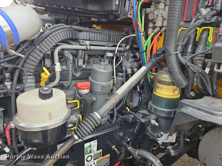 image for item NZ9147 2020 Kenworth  T680 semi truck