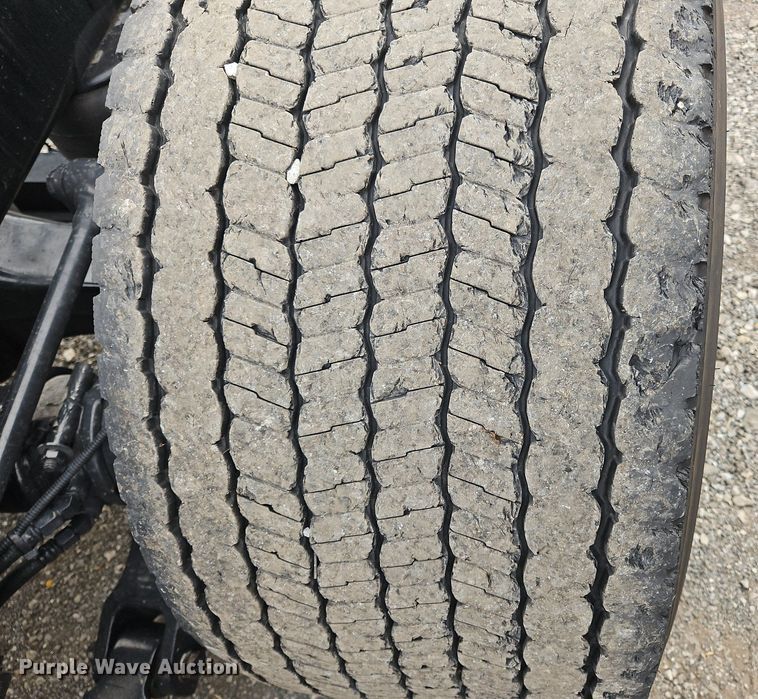 image for item NZ9147 2020 Kenworth  T680 semi truck