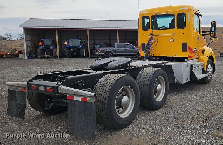 image for item NZ9148 2020 Kenworth  T680 semi truck