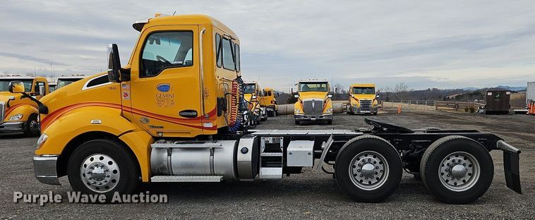 image for item NZ9148 2020 Kenworth  T680 semi truck