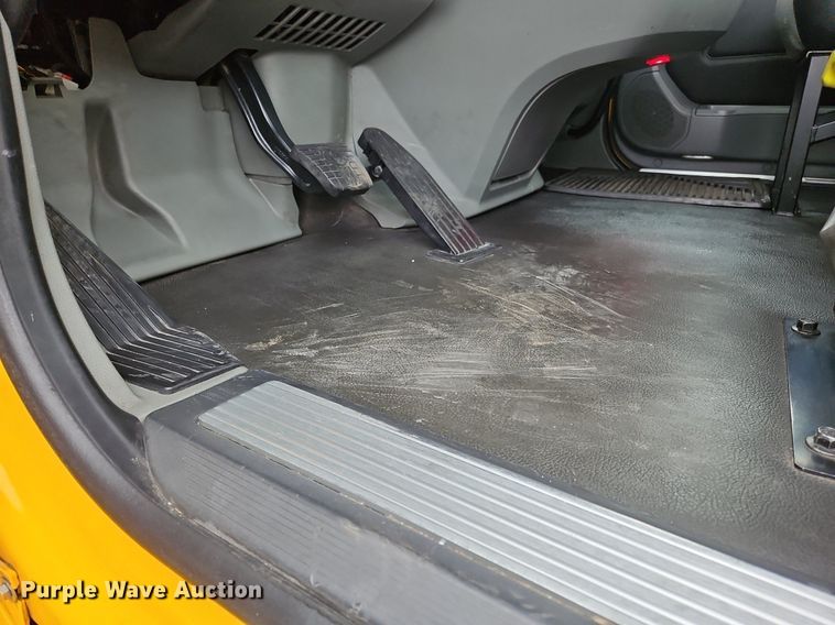 image for item NZ9148 2020 Kenworth  T680 semi truck