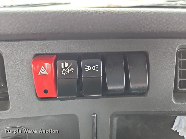 image for item NZ9148 2020 Kenworth  T680 semi truck