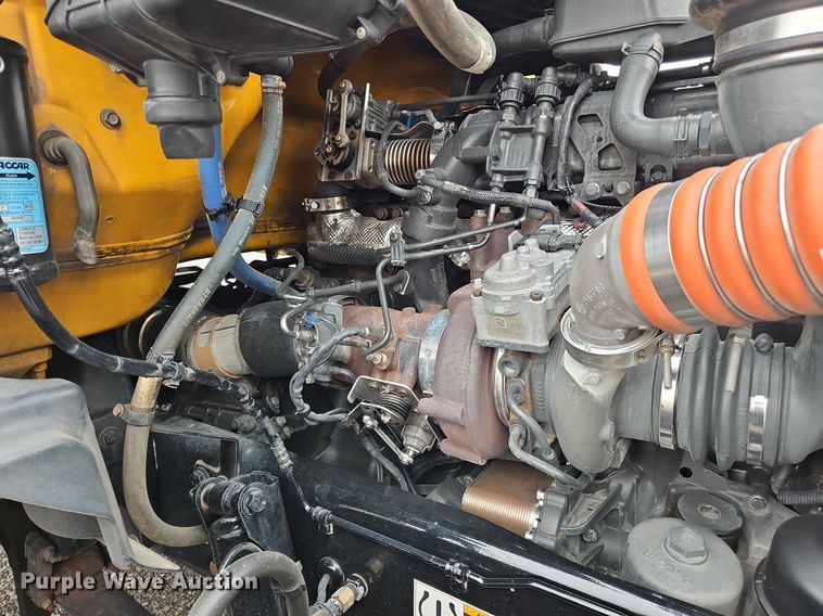 image for item NZ9148 2020 Kenworth  T680 semi truck