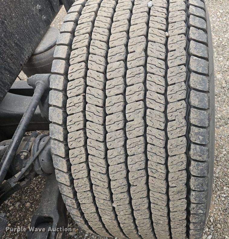 image for item NZ9148 2020 Kenworth  T680 semi truck