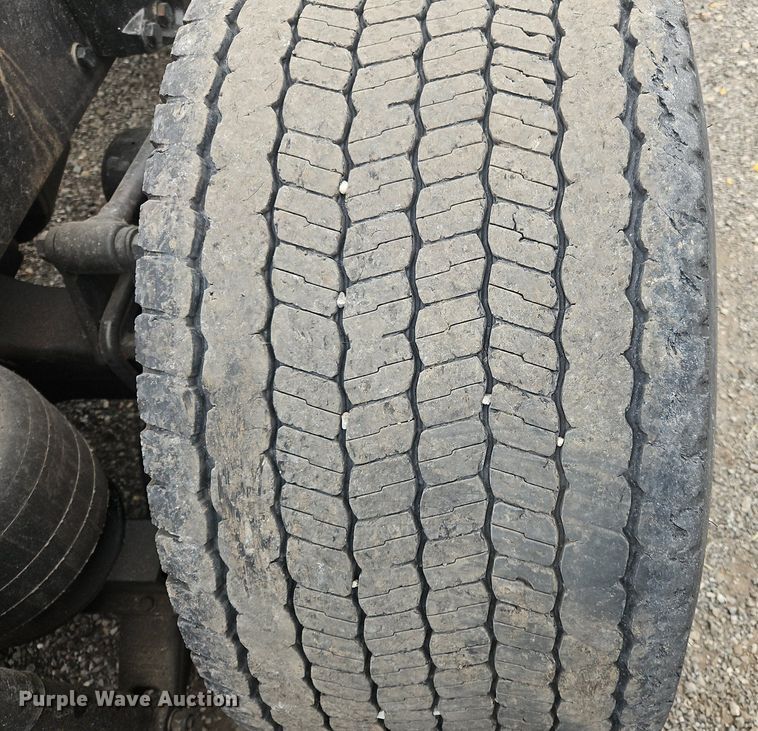 image for item NZ9148 2020 Kenworth  T680 semi truck