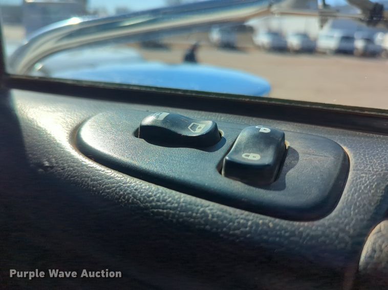 image for item OD9184 2012 Peterbilt 388 semi truck