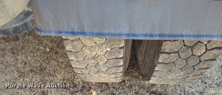 image for item OD9184 2012 Peterbilt 388 semi truck