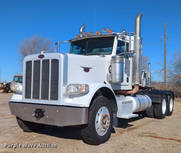image for item OD9187 2012 Peterbilt 388 semi truck
