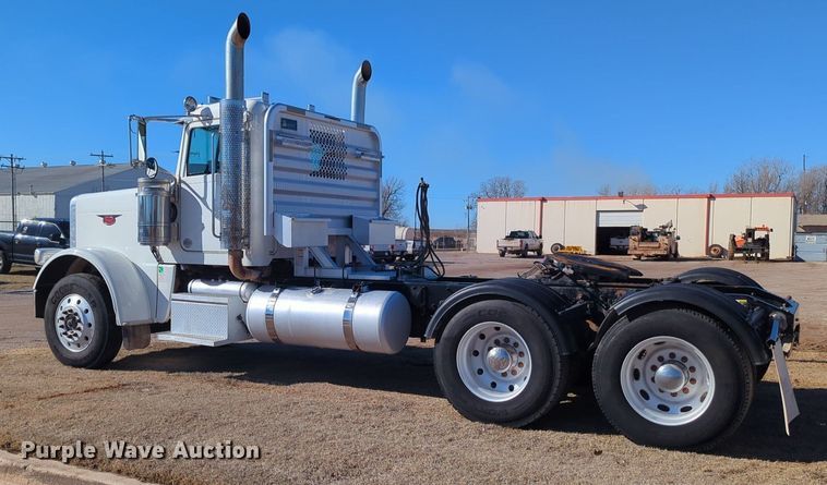 image for item OD9187 2012 Peterbilt 388 semi truck