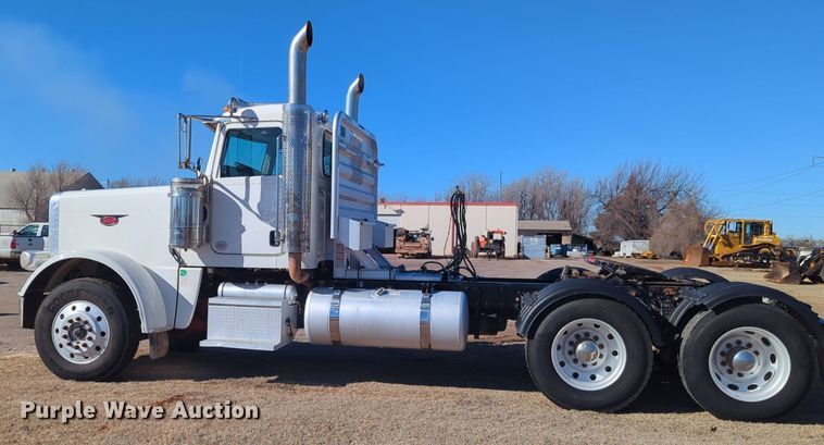 image for item OD9187 2012 Peterbilt 388 semi truck