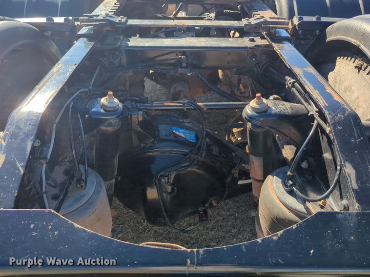 image for item OD9187 2012 Peterbilt 388 semi truck