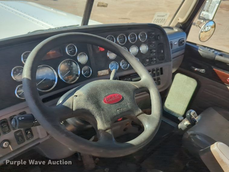 image for item OD9187 2012 Peterbilt 388 semi truck