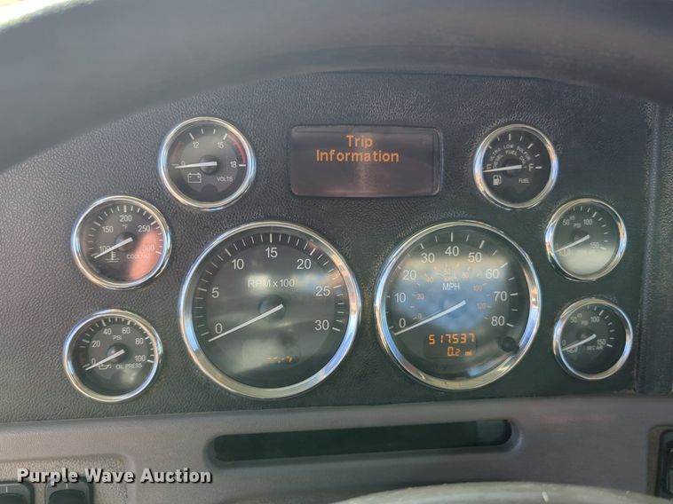 image for item OD9187 2012 Peterbilt 388 semi truck