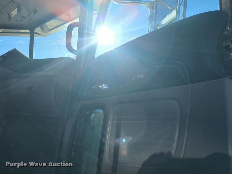 image for item OD9187 2012 Peterbilt 388 semi truck