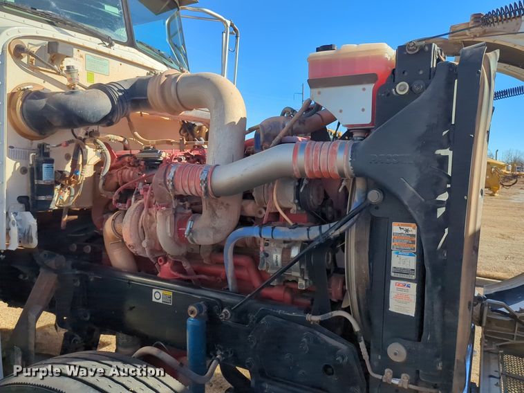 image for item OD9187 2012 Peterbilt 388 semi truck