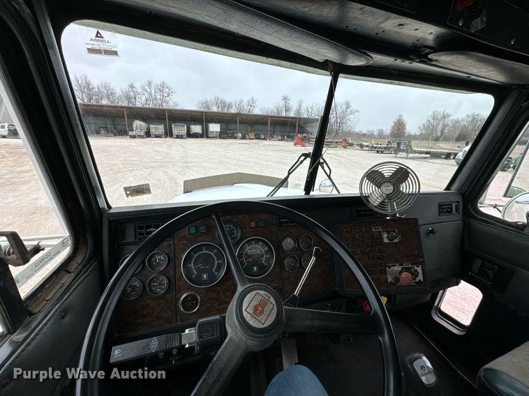 image for item OD9932 1995 Kenworth T800 water truck