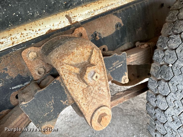 image for item OD9932 1995 Kenworth T800 water truck