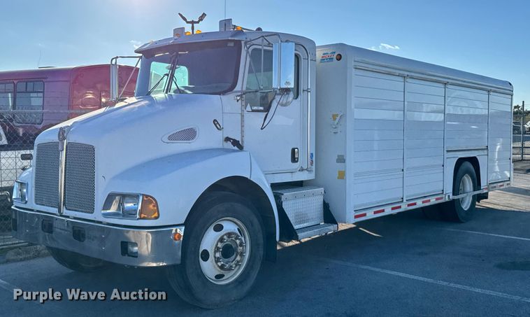 image for item OD9933 2006 Kenworth  T300 delivery truck