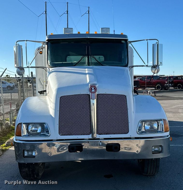image for item OD9933 2006 Kenworth  T300 delivery truck