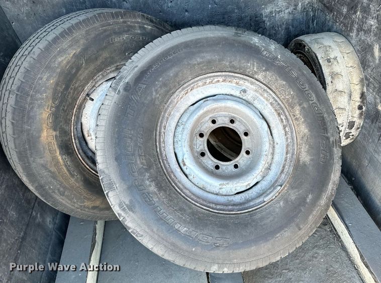 image for item OD9933 2006 Kenworth  T300 delivery truck