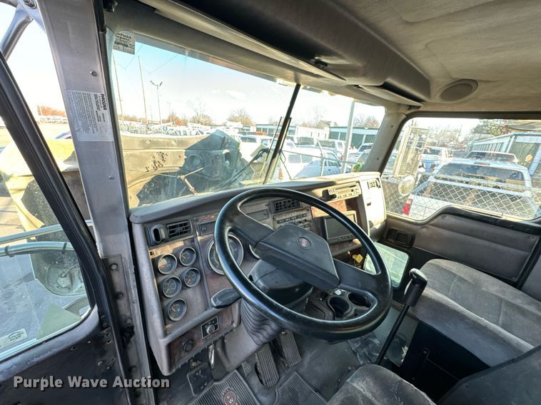 image for item OD9933 2006 Kenworth  T300 delivery truck