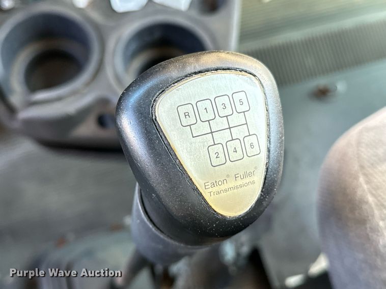 image for item OD9933 2006 Kenworth  T300 delivery truck