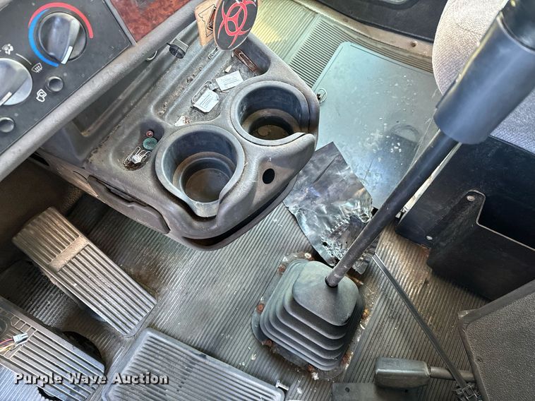 image for item OD9933 2006 Kenworth  T300 delivery truck