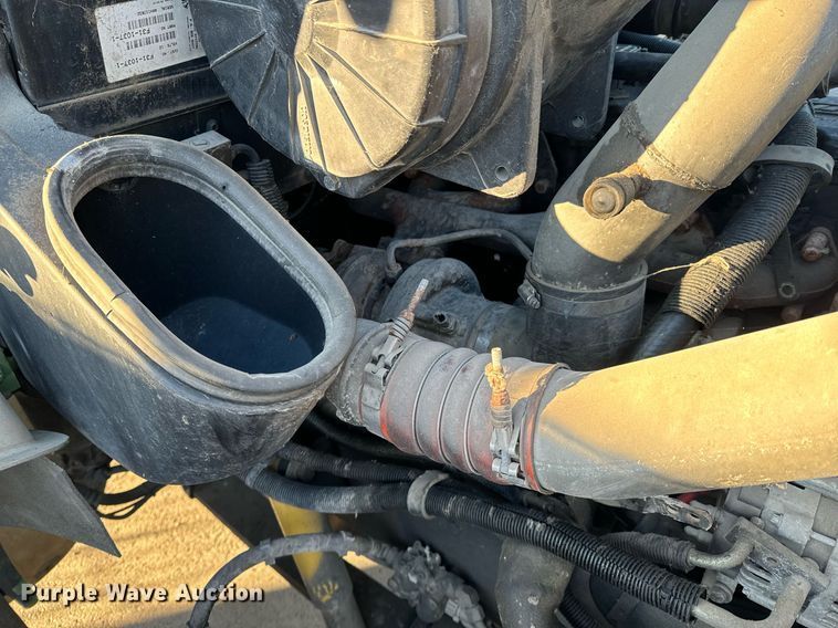 image for item OD9933 2006 Kenworth  T300 delivery truck