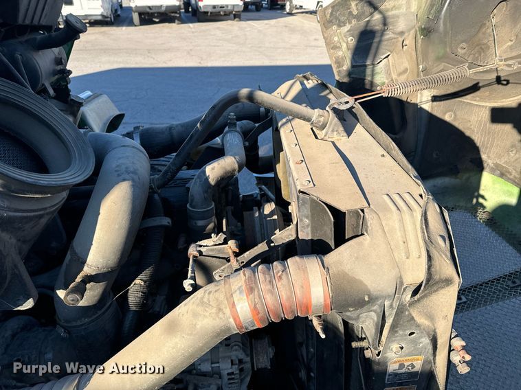 image for item OD9933 2006 Kenworth  T300 delivery truck