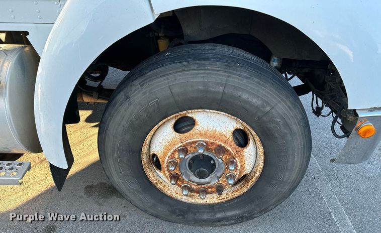 image for item OD9933 2006 Kenworth  T300 delivery truck