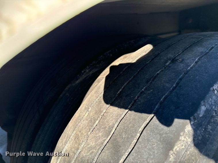 image for item OD9933 2006 Kenworth  T300 delivery truck