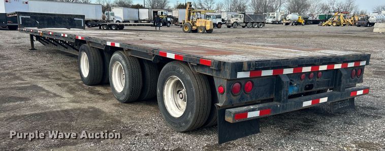 image for item OI9547 1998 Kalyn-Siebert drop deck equipment trailer