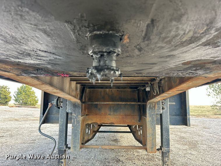 image for item OI9547 1998 Kalyn-Siebert drop deck equipment trailer