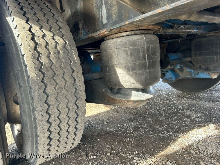 image for item OI9547 1998 Kalyn-Siebert drop deck equipment trailer