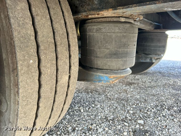 image for item OI9547 1998 Kalyn-Siebert drop deck equipment trailer