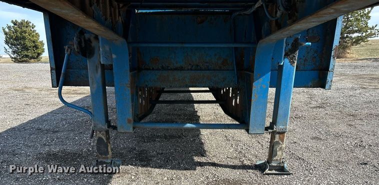 image for item OI9548 1998 Kalyn Siebert drop deck equipment trailer
