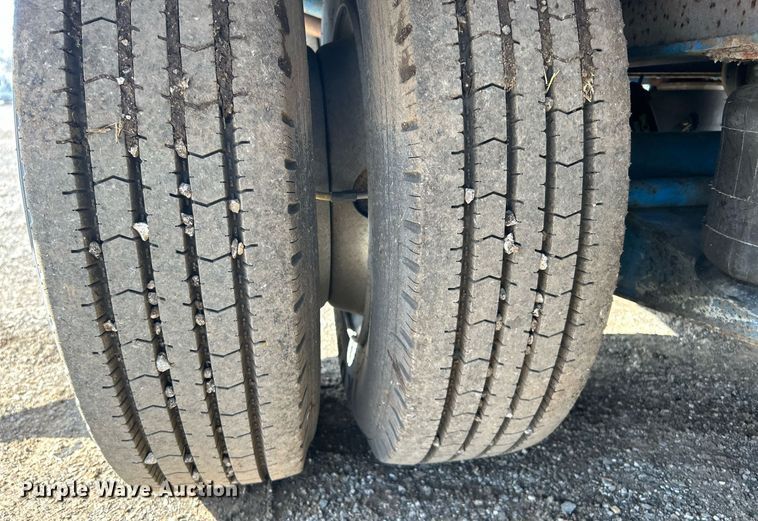 image for item OI9548 1998 Kalyn Siebert drop deck equipment trailer