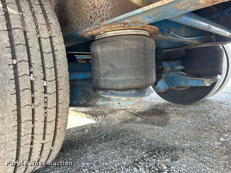 image for item OI9548 1998 Kalyn Siebert drop deck equipment trailer