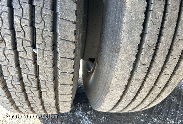 image for item OI9548 1998 Kalyn Siebert drop deck equipment trailer