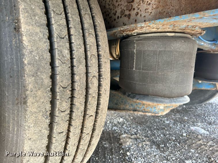 image for item OI9548 1998 Kalyn Siebert drop deck equipment trailer