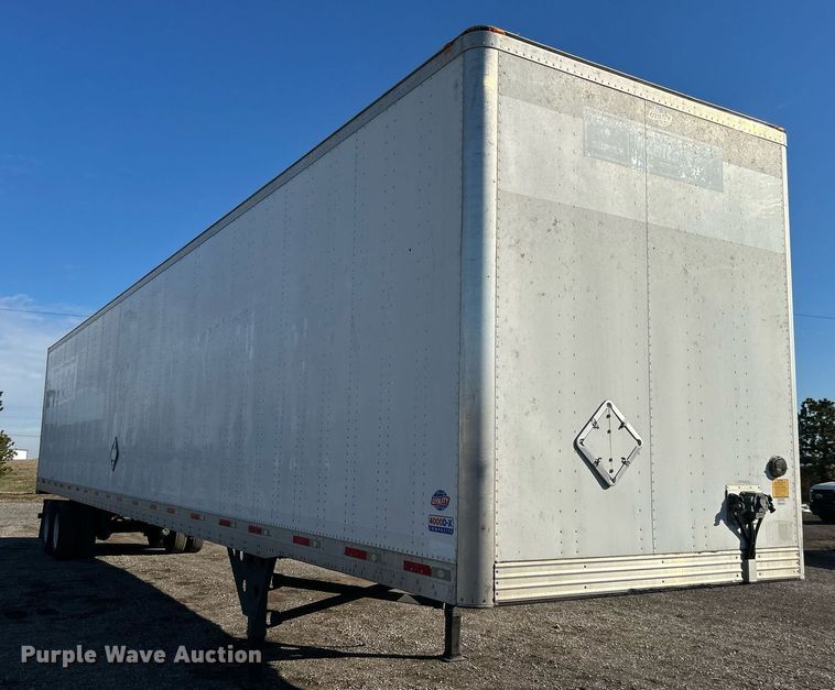 image for item OI9551 2013 Utility Trailer VS2DX dry van trailer