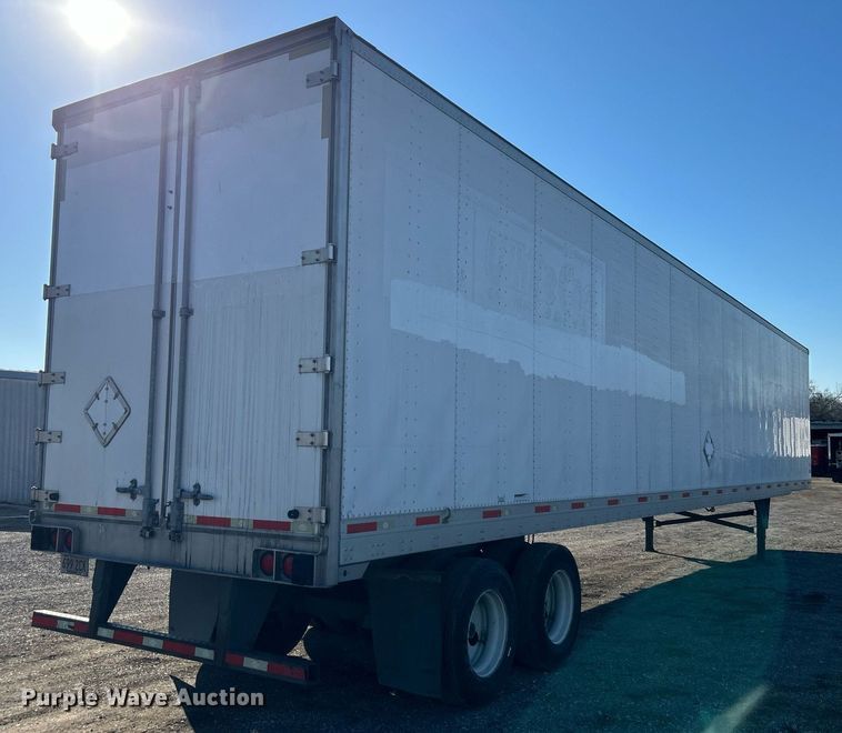 image for item OI9551 2013 Utility Trailer VS2DX dry van trailer